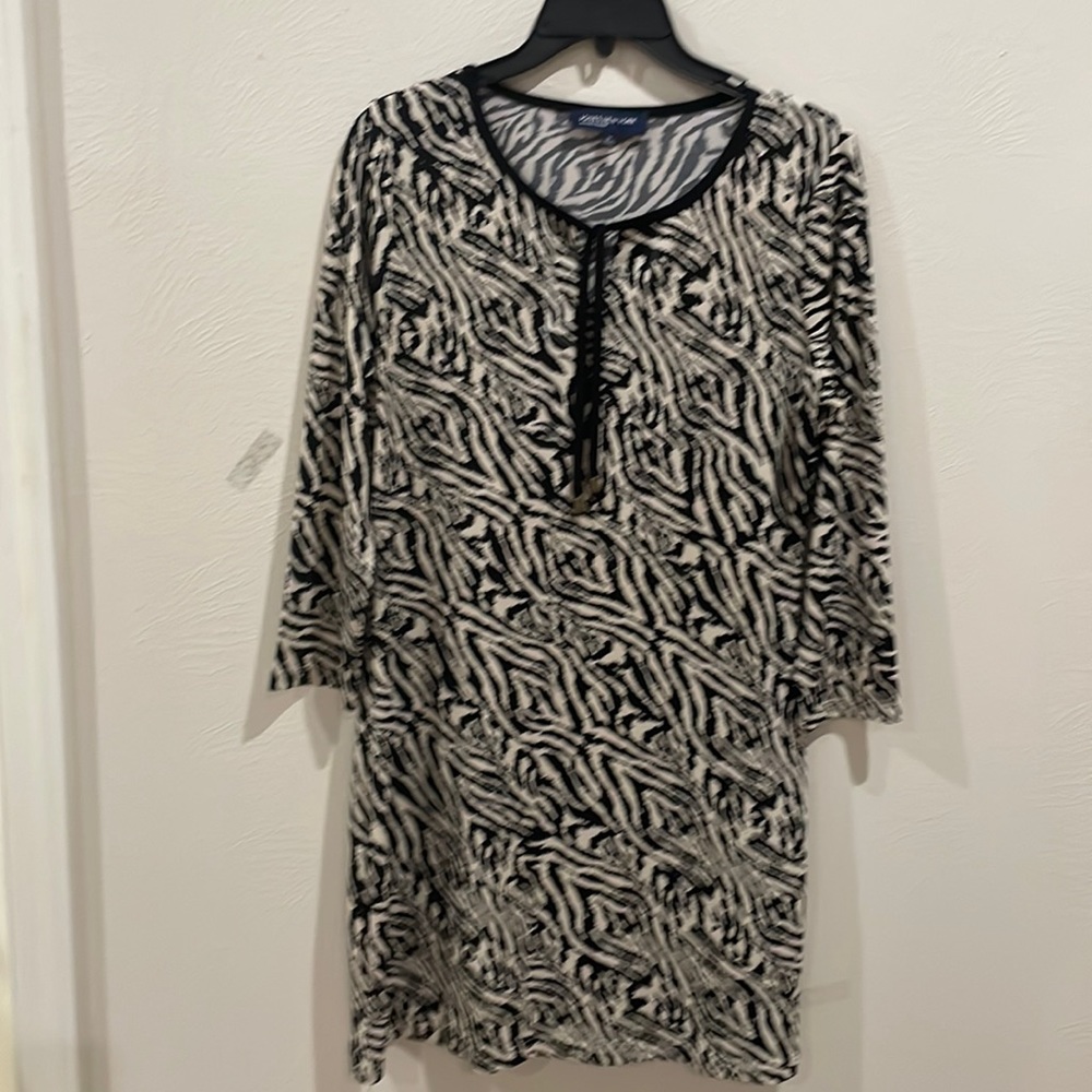 Jones NY zebra print shift dress
